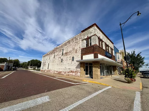Princeton, IL 61356,902 N Main Street