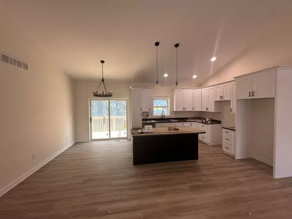 Byron, IL 61010,309 Creekside Drive