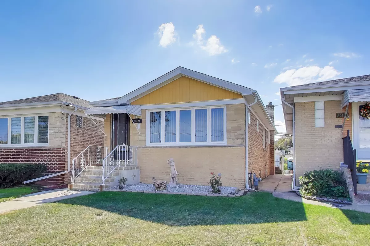 Norridge, IL 60706,7309 W Montrose Avenue