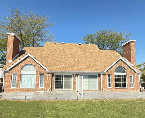 Lindenhurst, IL 60046,694 Monroe Drive