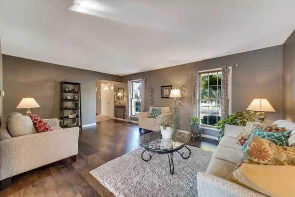Orland Park, IL 60467,13951 Green Valley Drive