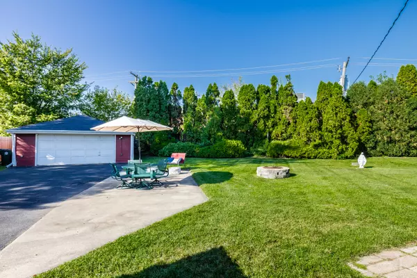 Arlington Heights, IL 60005,1615 W Johanna Terrace