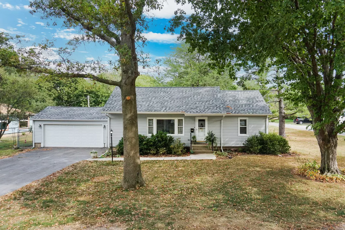 Chenoa, IL 61726,725 Sheridan Street