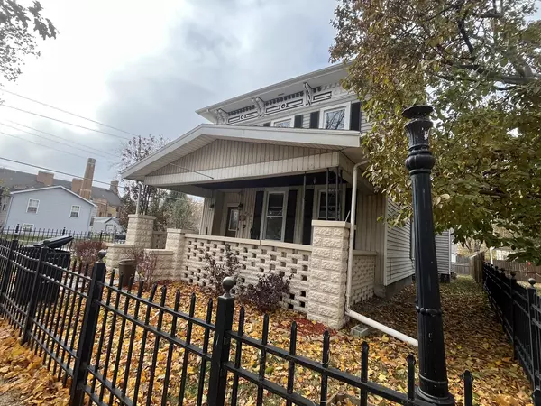 Bloomington, IL 61701,1002 N Roosevelt Avenue