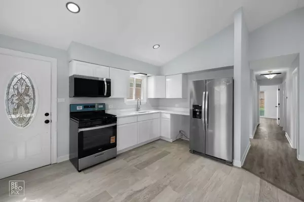 Bridgeview, IL 60455,7616 S 78th Avenue