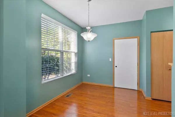 Naperville, IL 60563,611 Waterview Court #611