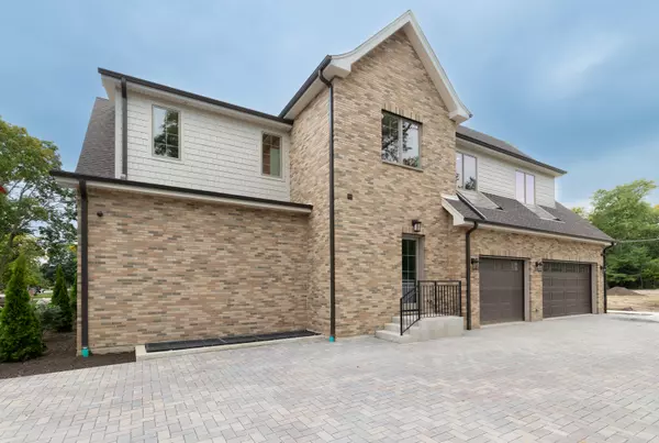 Northfield, IL 60093,164 Wagner Road