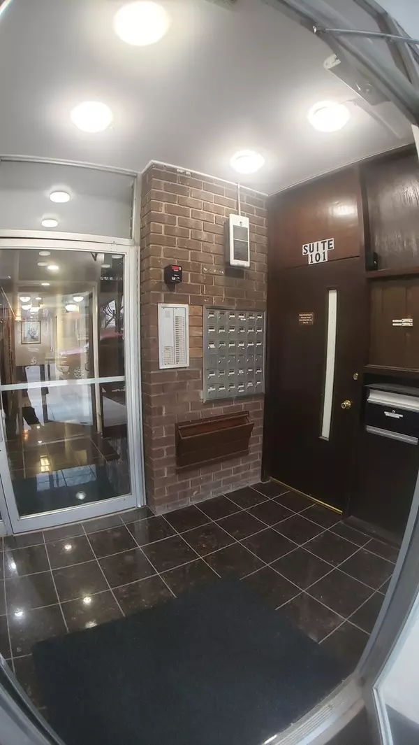 Forest Park, IL 60130,336 Lathrop Avenue #502