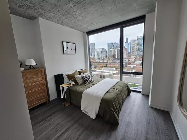 Chicago, IL 60610,808 N Cleveland Avenue #1710