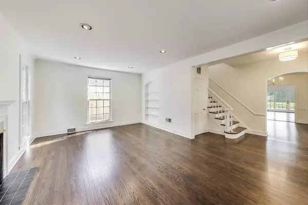 Wilmette, IL 60091,1245 Richmond Lane