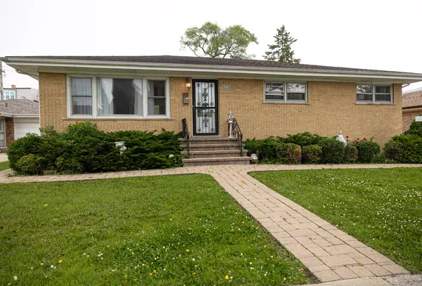 Skokie, IL 60076,8226 Kenton Avenue