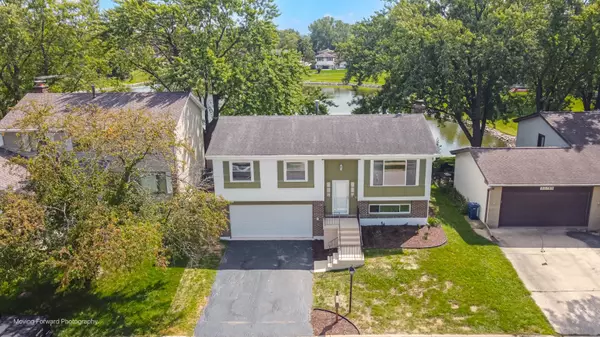 Naperville, IL 60540,5S761 Malibu Lane