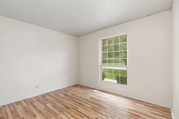 Cary, IL 60013,60 Bright Oaks Circle #1