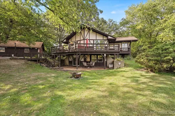 North Aurora, IL 60542,3 Lovedale Lane