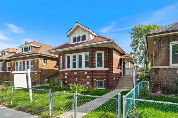 Chicago, IL 60619,8429 S dante Avenue