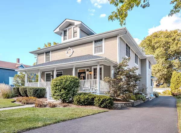 Geneva, IL 60134,515 Peyton Street