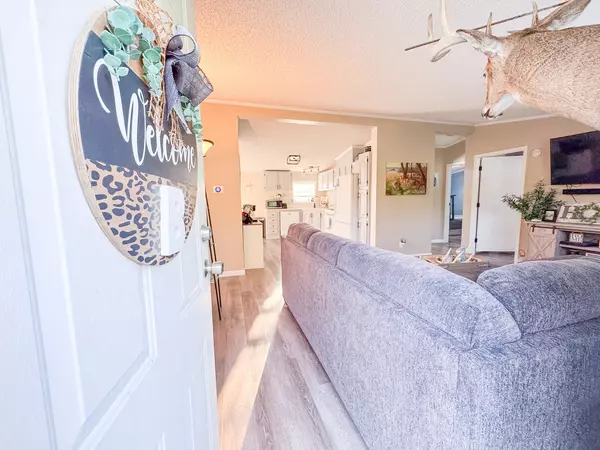 Dixon, IL 61021,1735 Nachusa Road