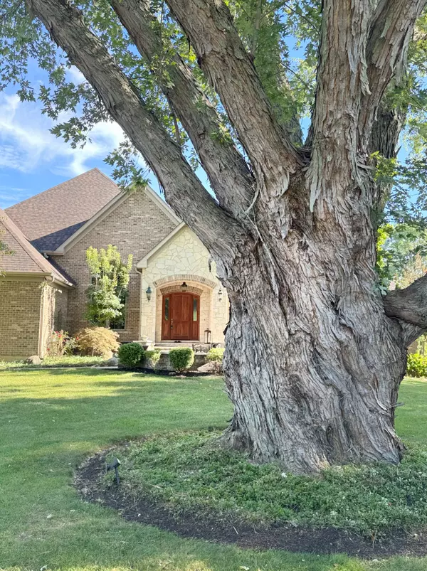 Oswego, IL 60543,114 Riverview Court