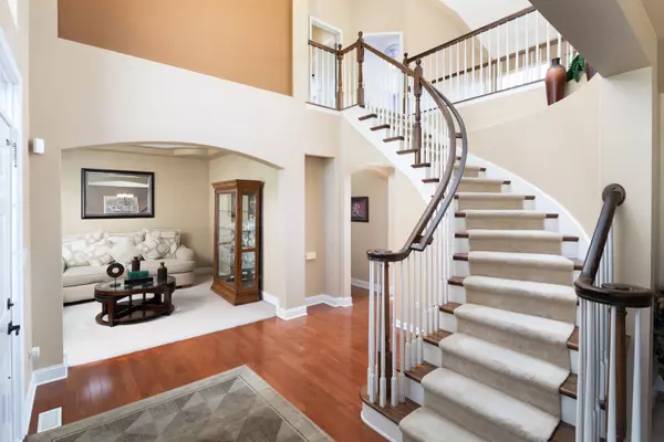 Bolingbrook, IL 60490,2151 KEMMERER Lane