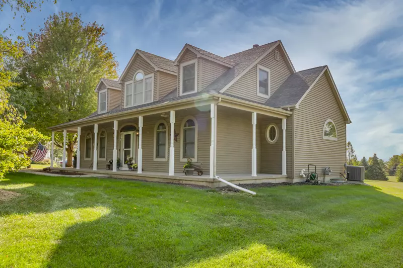 Genoa, IL 60135,33605 E Pine Circle