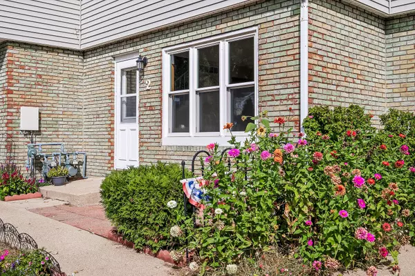 Normal, IL 61761,1402 Keller Road