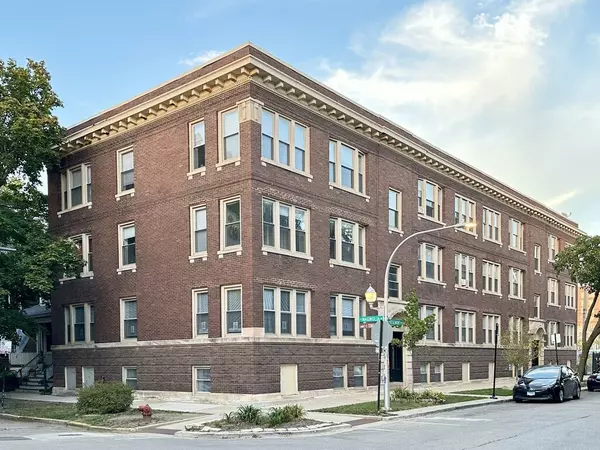 1224 W Rosemont Avenue #GDN, Chicago, IL 60660