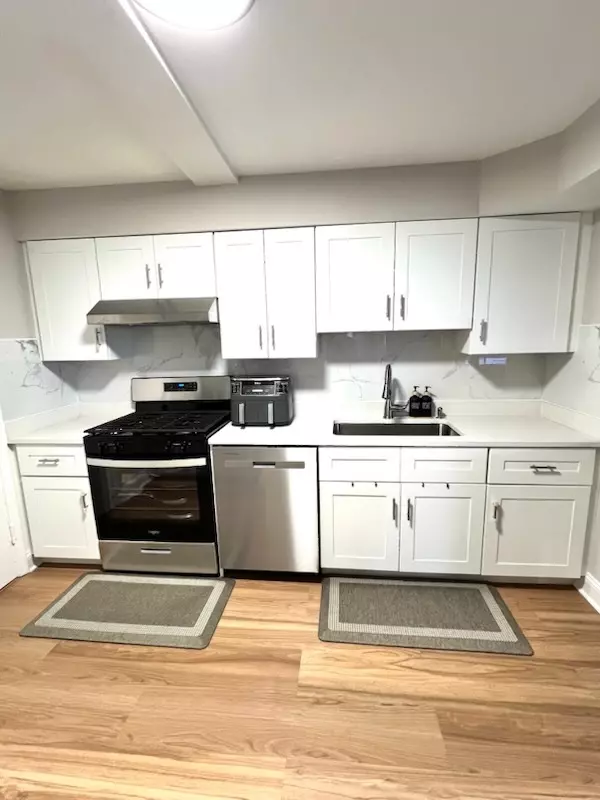 Glenview, IL 60025,10353 dearlove Road #5A