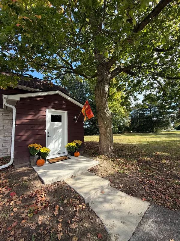 Sycamore, IL 60178,1866 Brickville Road