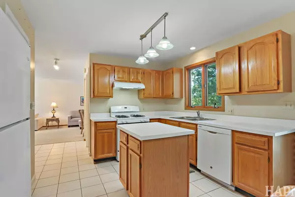 Fox Lake, IL 60020,31 Troy Street