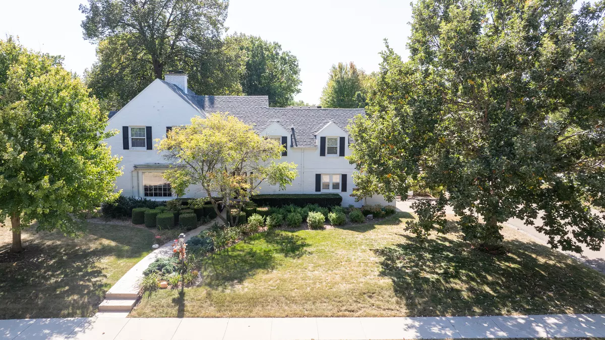 Sterling, IL 61081,411 W 13th Street