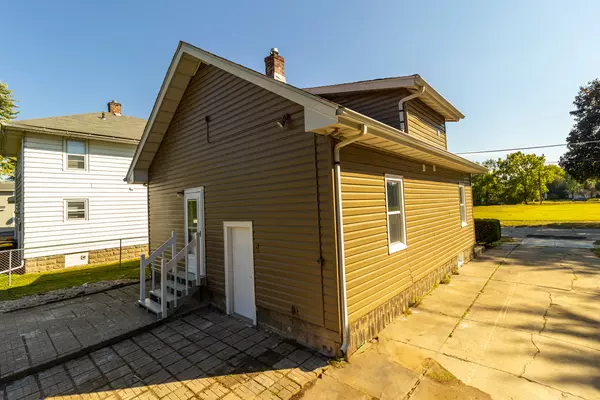 Rockford, IL 61104,1644 6th Avenue