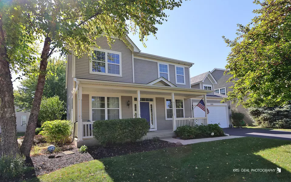 2800 SWEET CLOVER Way, Wauconda, IL 60084