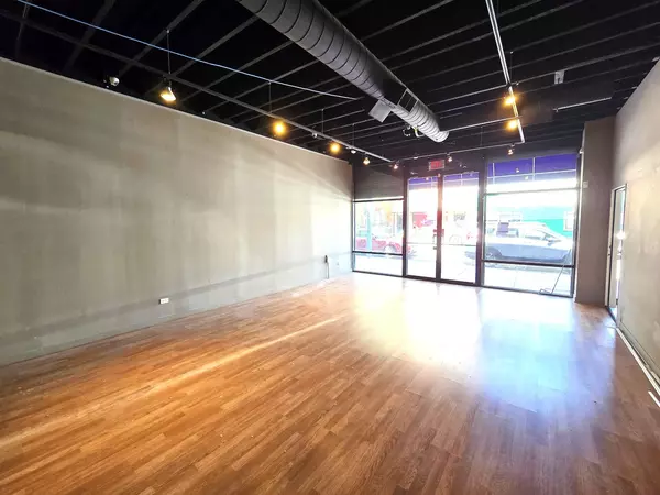 Chicago, IL 60616,211 W 23rd Street