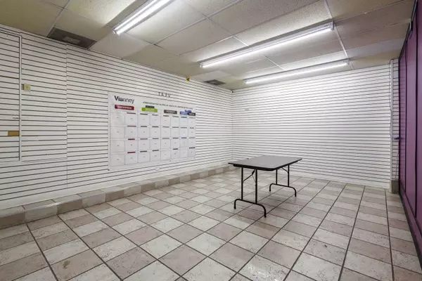 Cicero, IL 60804,5714 W Cermak Road