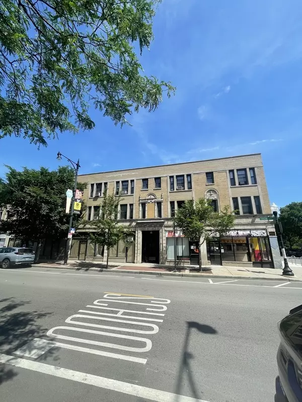 1634 W HOWARD Street #204, Chicago, IL 60626