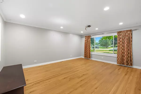 Medinah, IL 60157,22w180 W woodview Drive