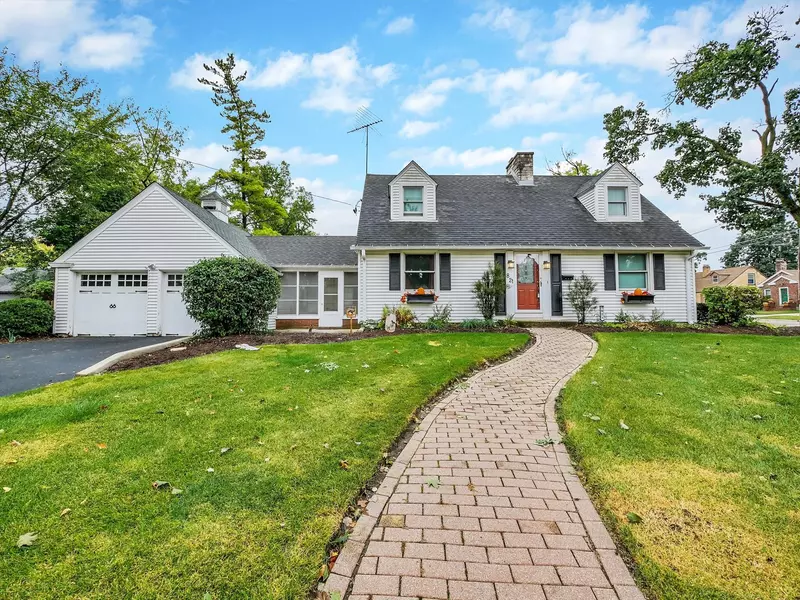 821 Shuler Street, Elgin, IL 60123