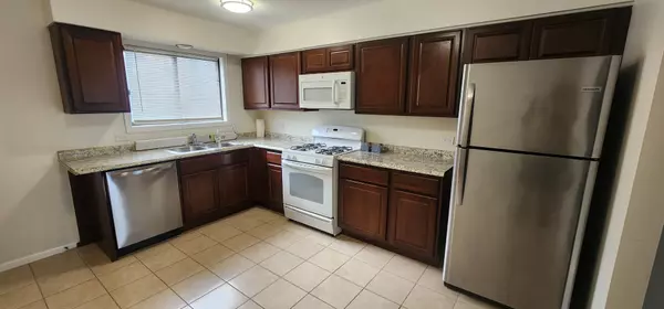 Des Plaines, IL 60016,9290 Hamilton Court #D
