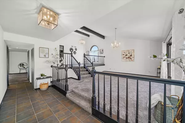 Tinley Park, IL 60477,16933 RICHARDS Drive