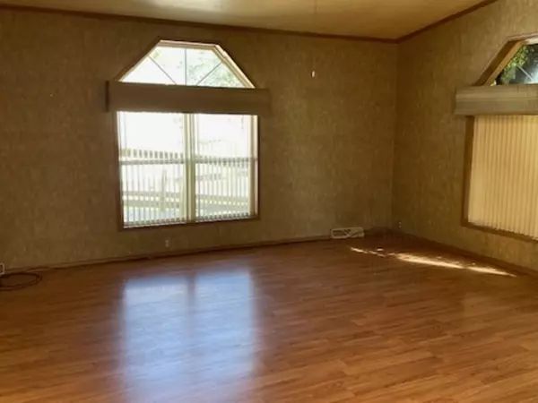 Manteno, IL 60950,895 Cherry Street