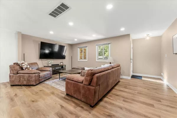 Mahomet, IL 61853,408 Weathering Drive