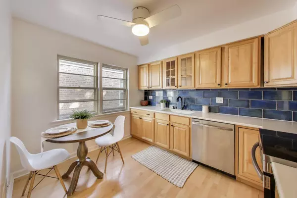 Chicago, IL 60646,6053 N Keeler Avenue