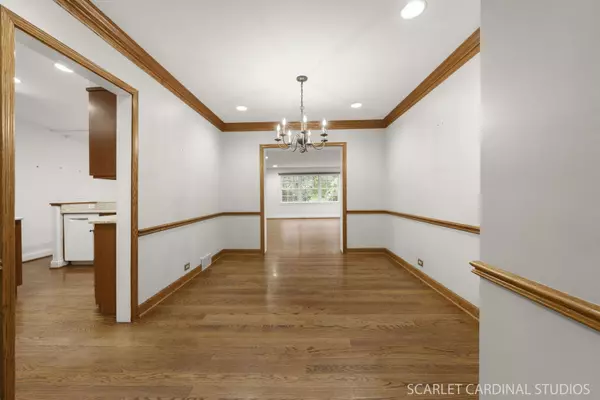 Glen Ellyn, IL 60137,265 N Main Street