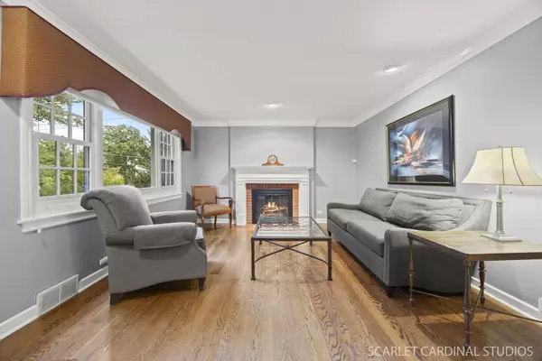 Glen Ellyn, IL 60137,265 N Main Street