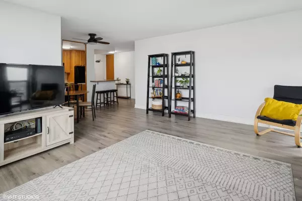 Chicago, IL 60614,1850 N Clark Street #2202