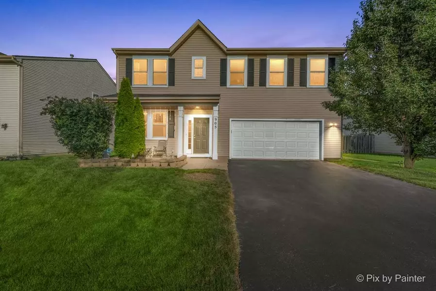 905 Shelter Island Lane, Pingree Grove, IL 60140