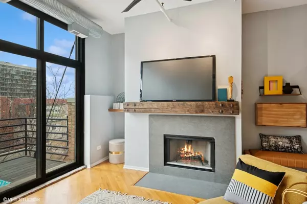 Chicago, IL 60605,1525 S Michigan Avenue #405