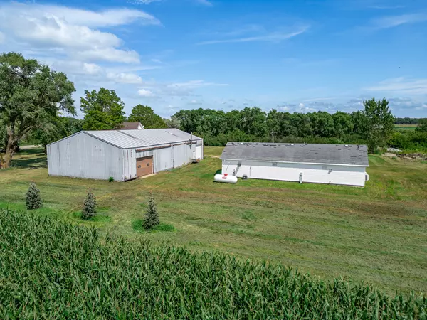 Kingston, IL 60145,7496 Wolf Road #2