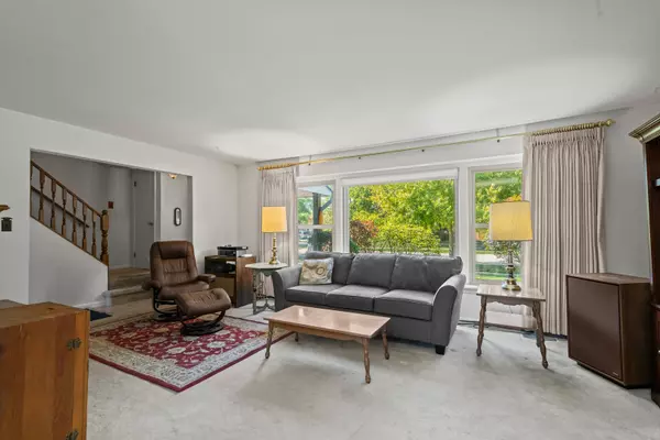 Palatine, IL 60067,457 S Bennett Avenue