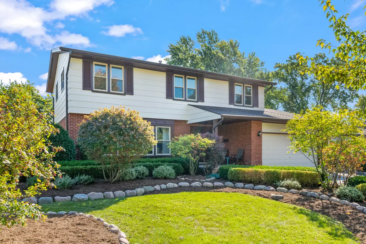 Palatine, IL 60067,457 S Bennett Avenue